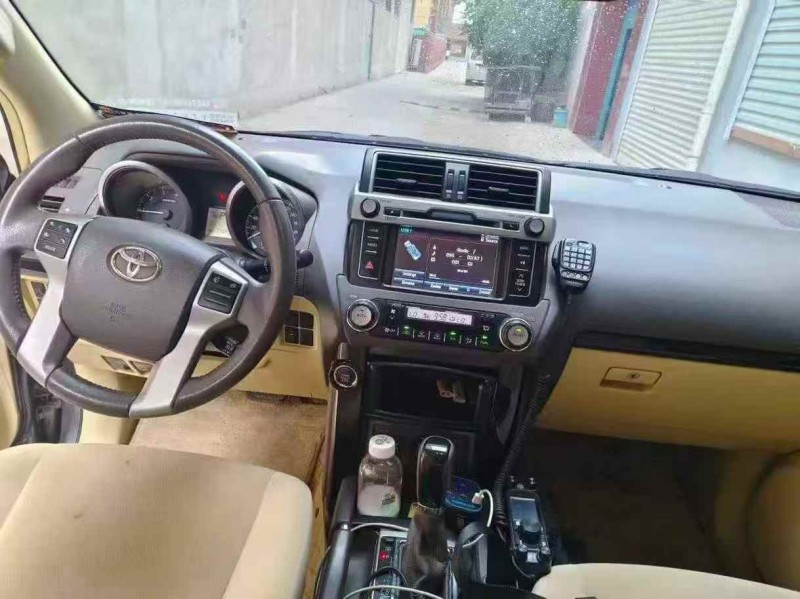 运城18年丰田普拉多4