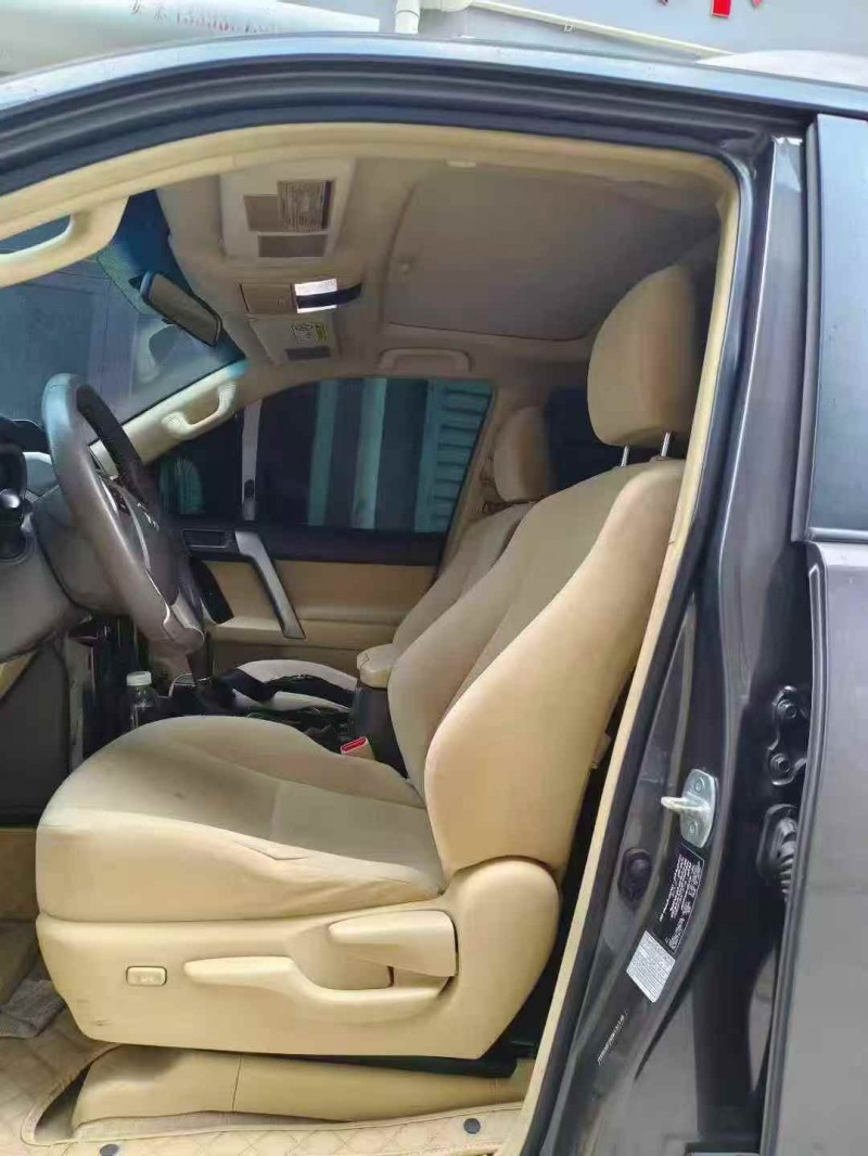 运城18年丰田普拉多5