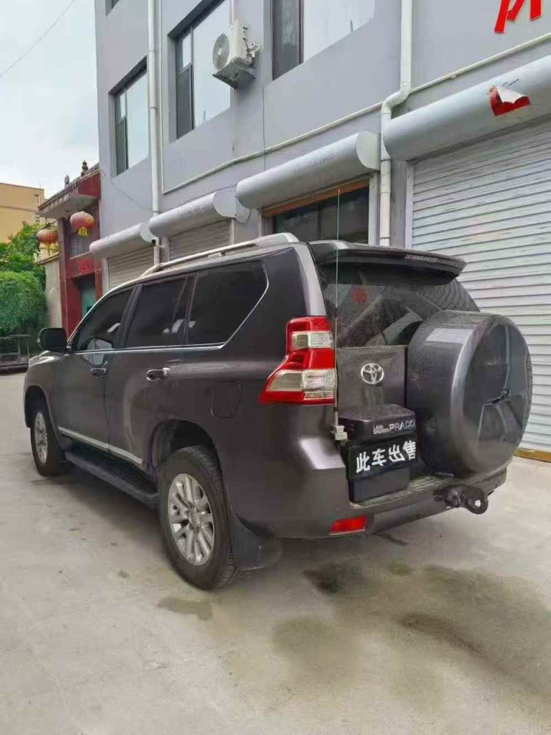 运城18年丰田普拉多8