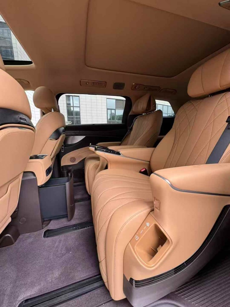 佛山25年腾势D97