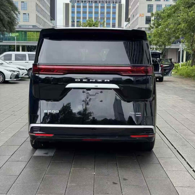 佛山25年腾势D99