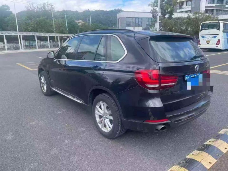 福州16年宝马X54