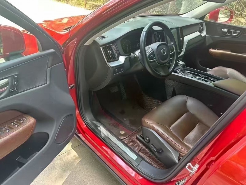 济宁22年沃尔沃XC602