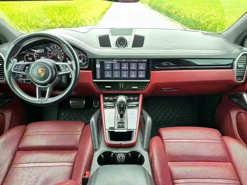 湖州19年保时捷卡宴5