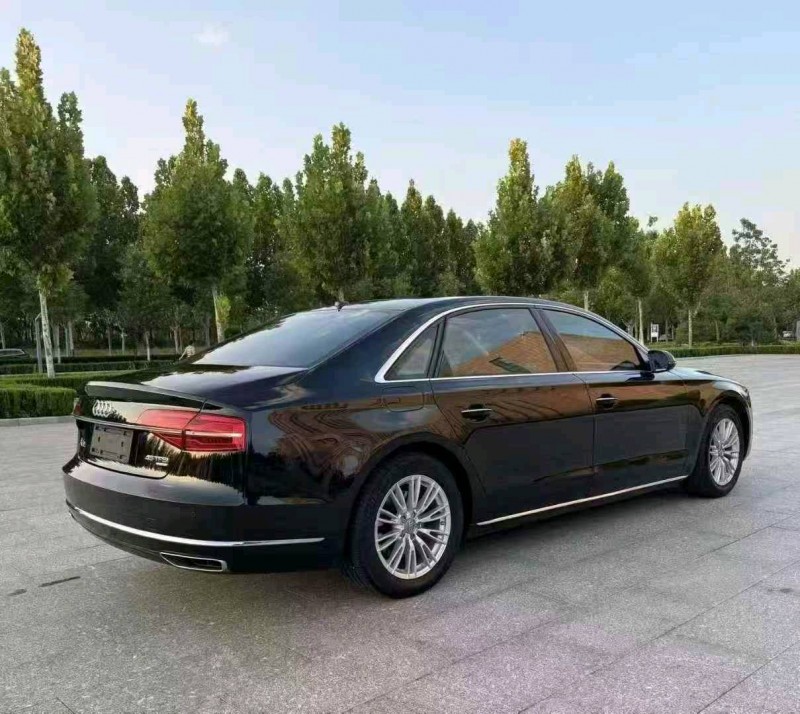 无锡15年奥迪A8L9