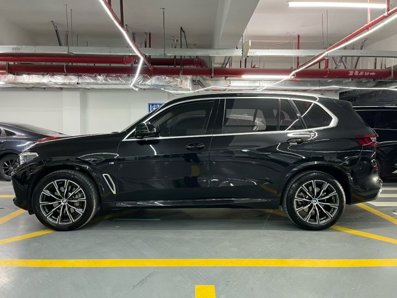 深圳23年宝马X56