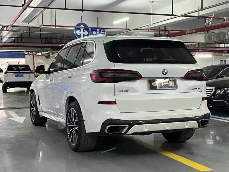 深圳19年宝马X58