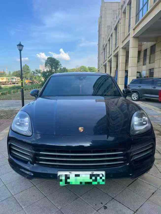 新余21年保时捷卡宴1