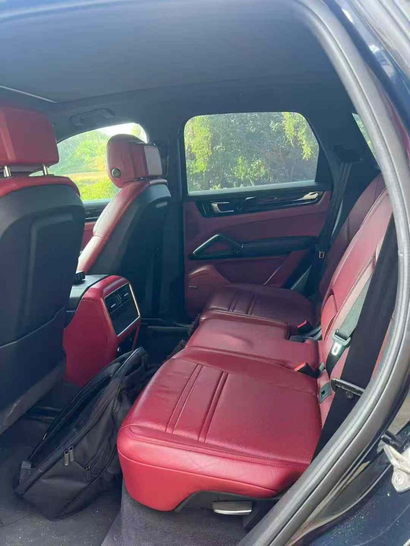 新余21年保时捷卡宴5