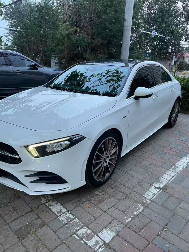 石家庄19年奔驰A4