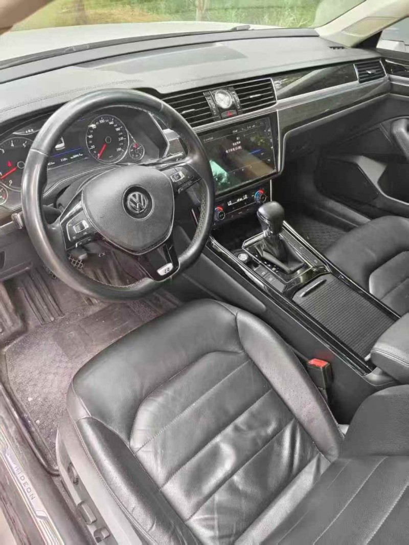 秦皇岛17年大众辉昂7