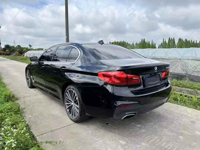 宁波20年宝马5系8