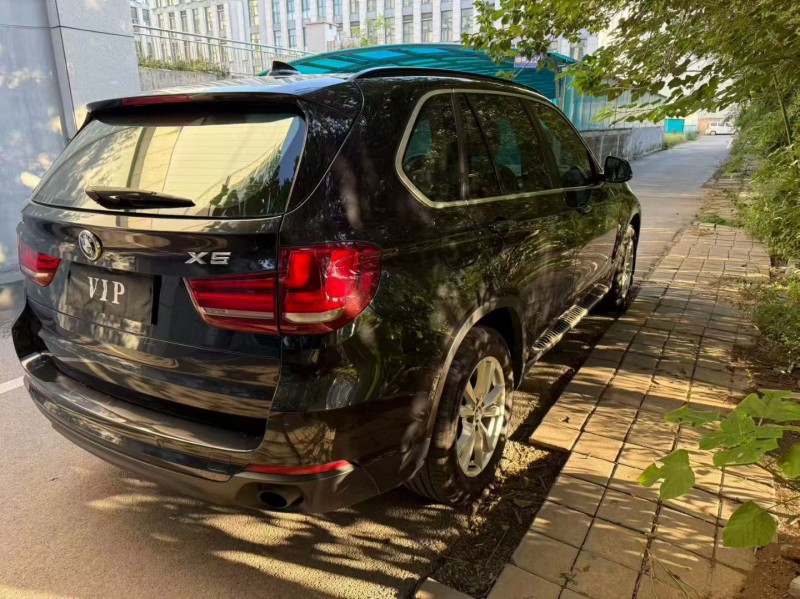 青岛15年宝马X57