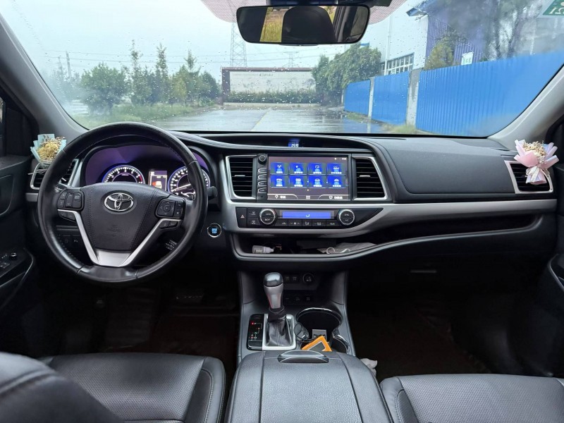 新乡19年丰田汉兰达4