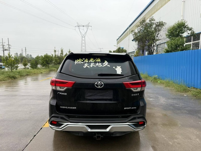 新乡19年丰田汉兰达9