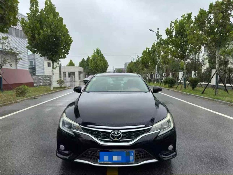 徐州14年丰田锐志1