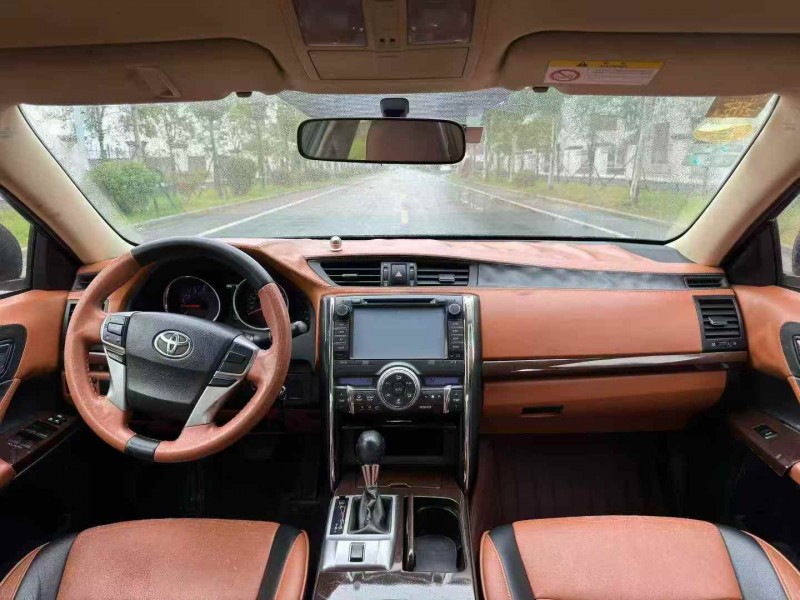 徐州14年丰田锐志5