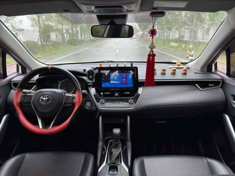 徐州22年丰田锐放5