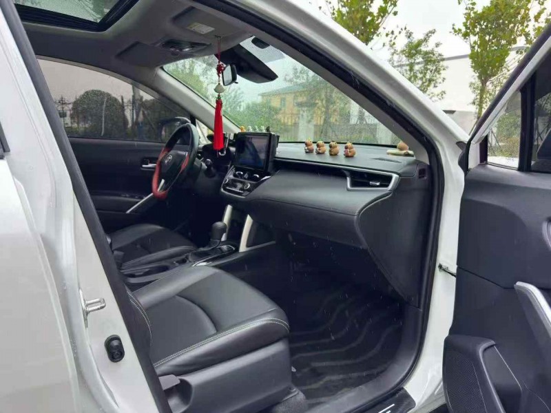 徐州22年丰田锐放6