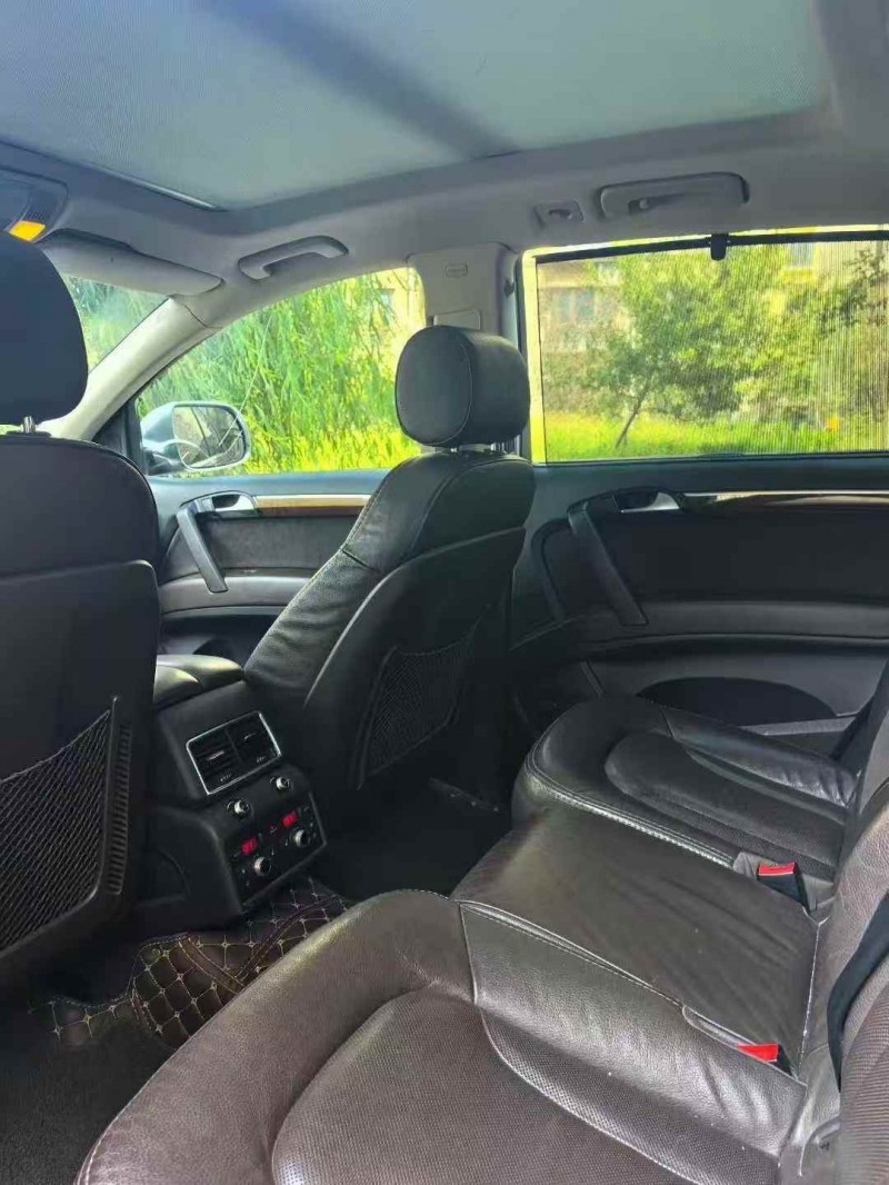 保定12年奥迪Q76