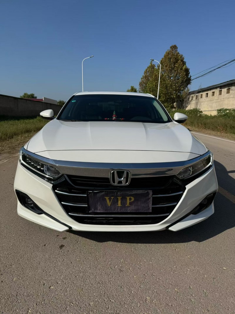 秦皇岛22年本田雅阁1