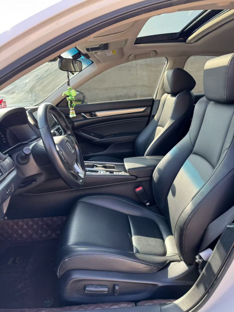 秦皇岛22年本田雅阁4