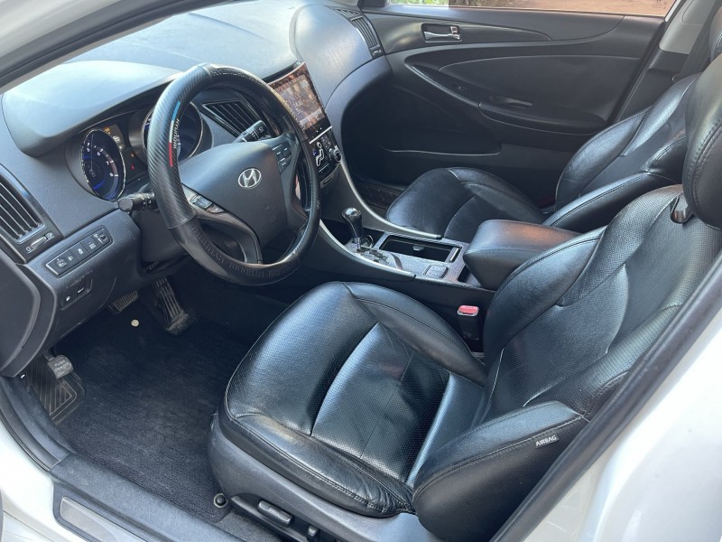 青岛14年现代索纳塔4