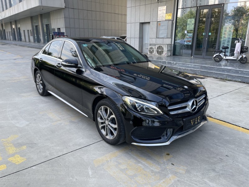 济宁16年奔驰C2