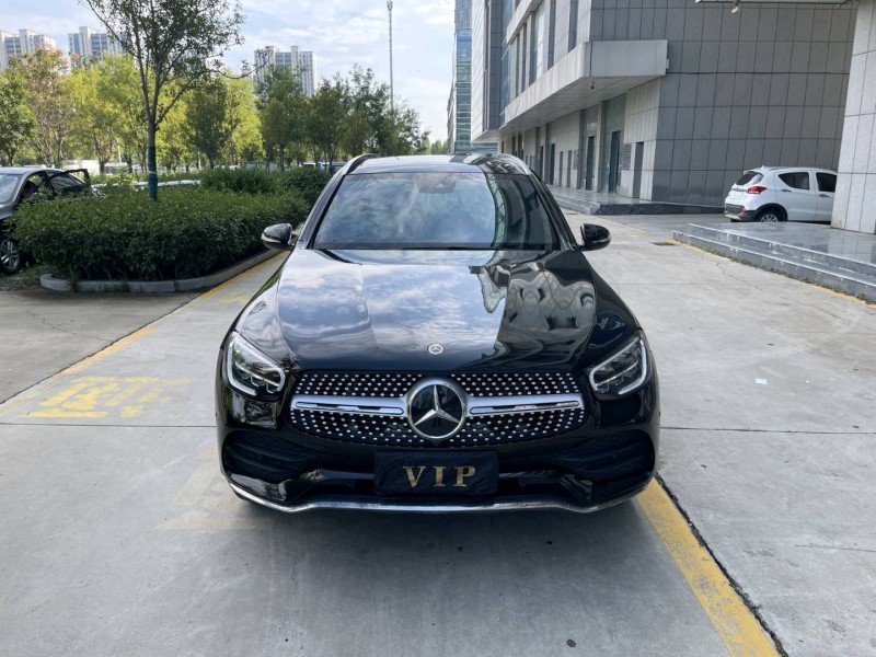 济宁19年奔驰GLC1