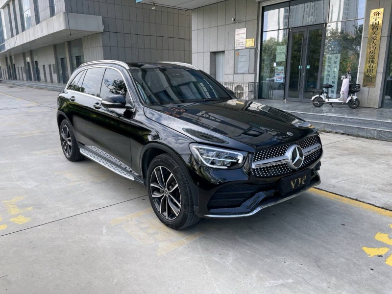 济宁19年奔驰GLC2