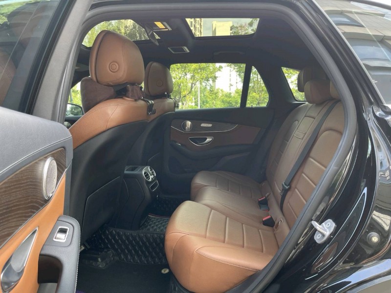 济宁19年奔驰GLC5