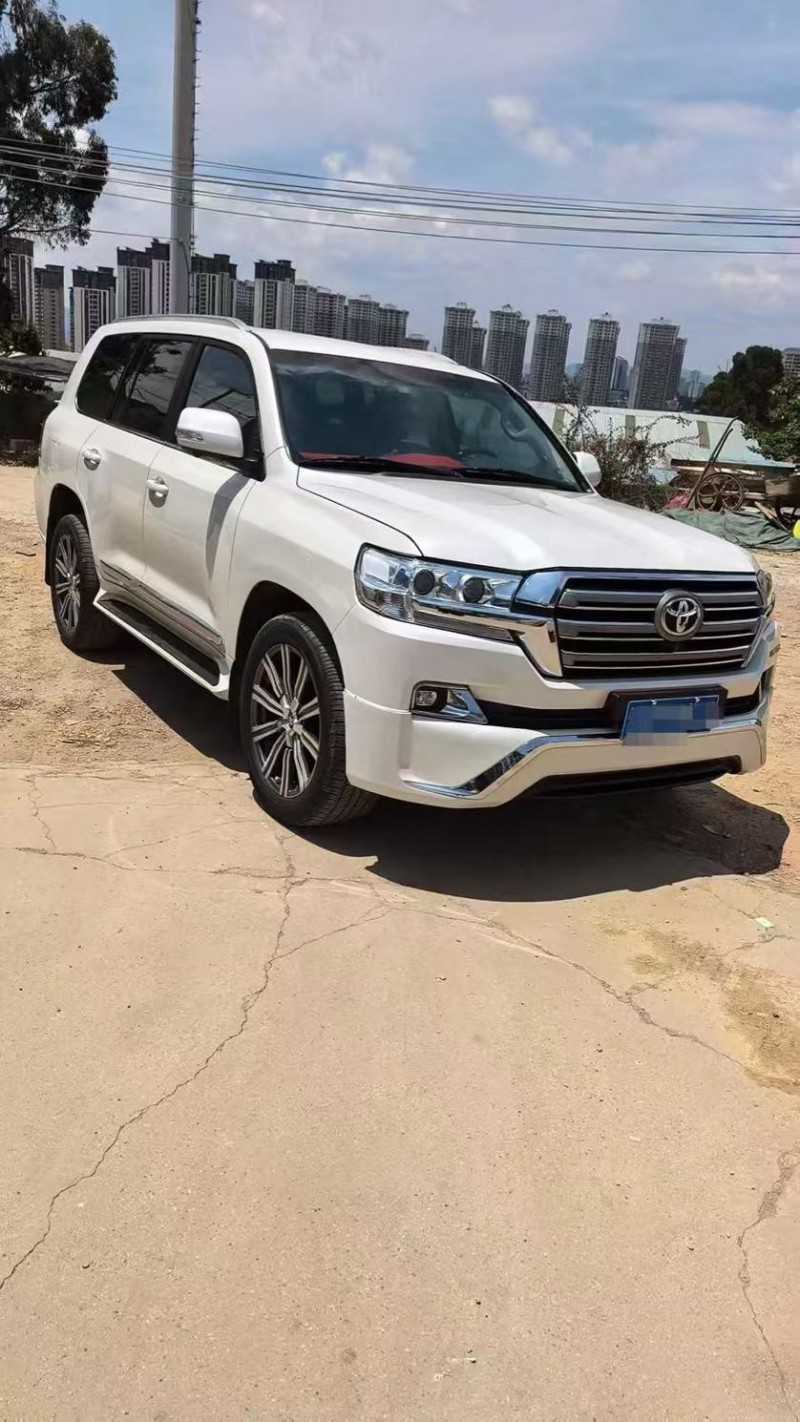 昆明19年丰田兰德酷路泽1