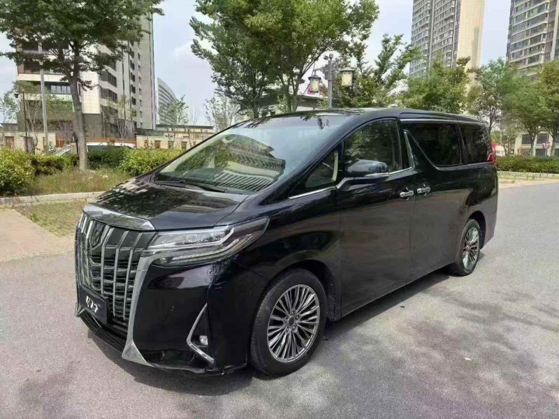 南京17年丰田埃尔法3