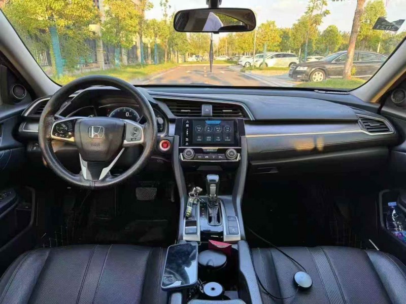 南京17年本田思域6