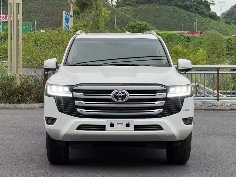 重庆24年丰田兰德酷路泽1