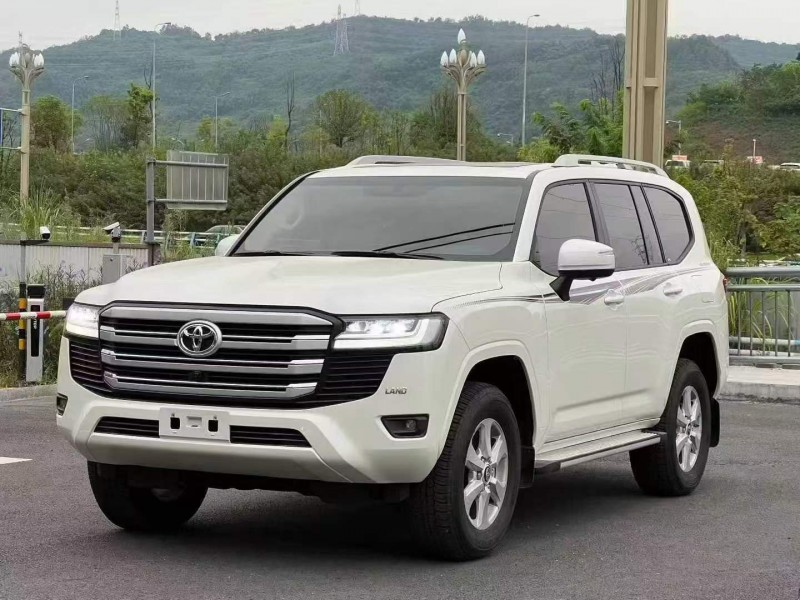 重庆24年丰田兰德酷路泽3