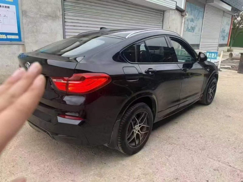 黄石18年宝马X49