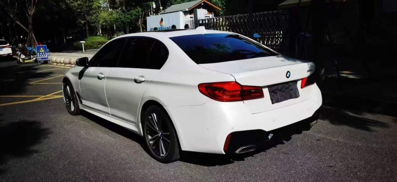 自贡19年宝马5系8