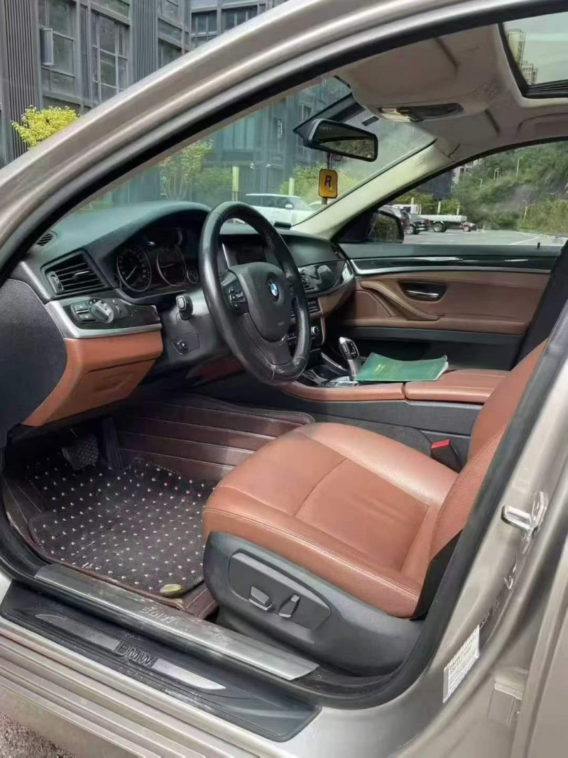 重庆16年宝马5系4