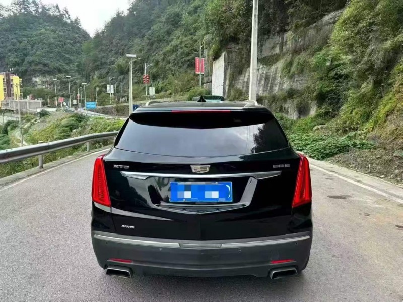 重庆19年凯迪拉克XT59