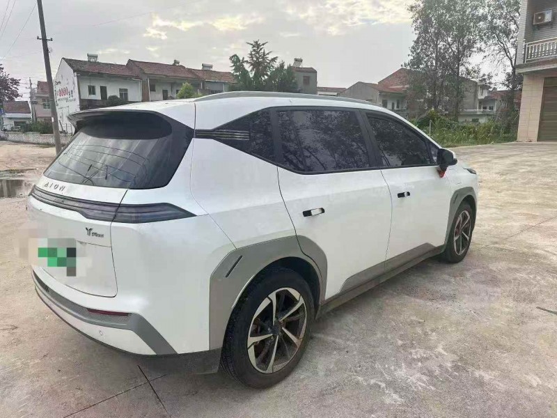 新余25年传祺埃安Y8