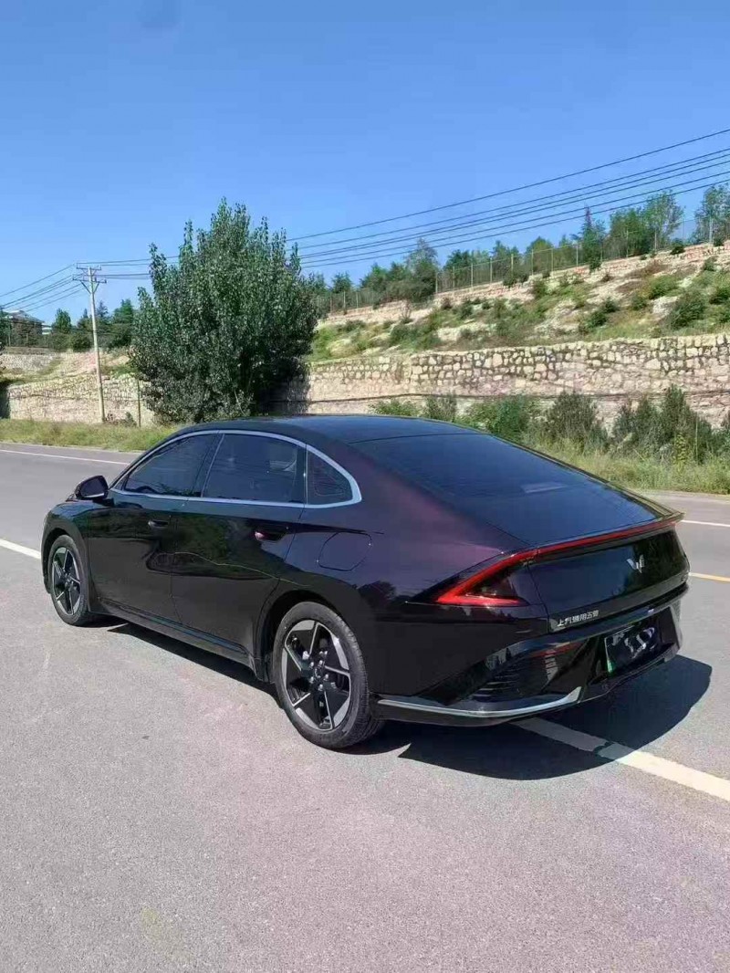 张家口24年五菱汽车星光9