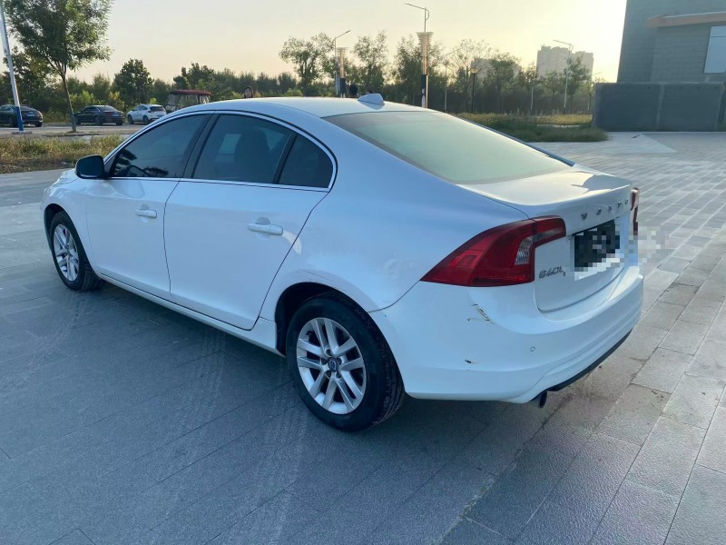 菏泽17年沃尔沃S60L8