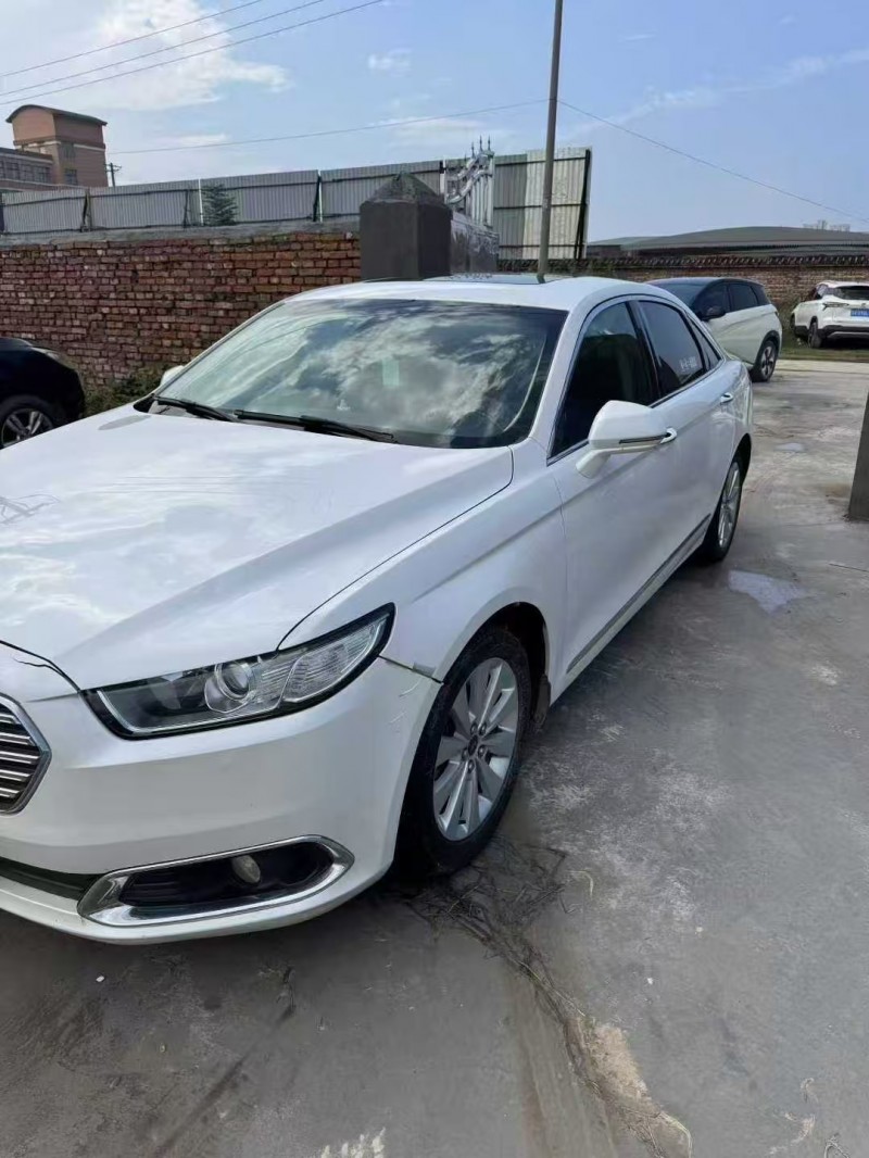 菏泽17年福特金牛座3