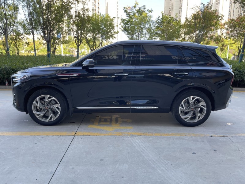 济宁23年红旗HS38