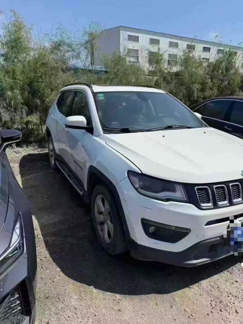 菏泽17年Jeep指南者2