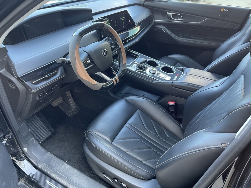 济宁24年长安汽车UNI6