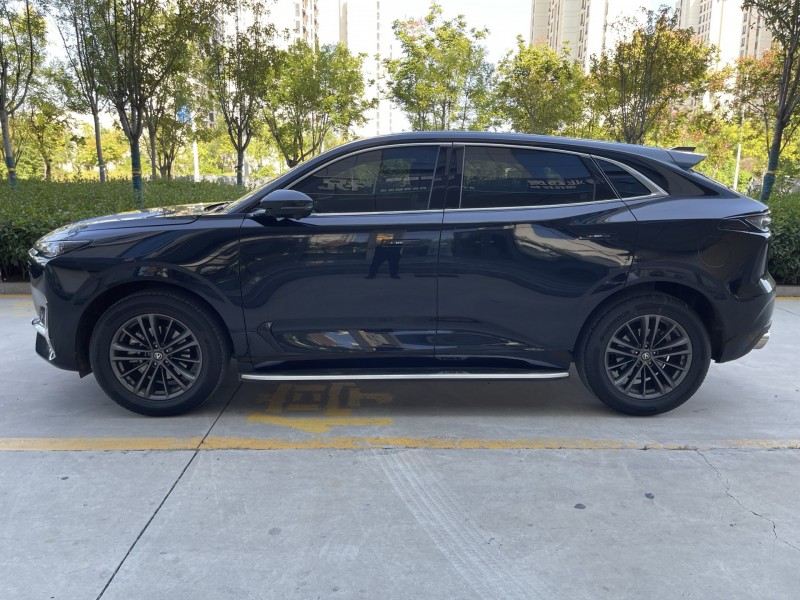 济宁24年长安汽车UNI8