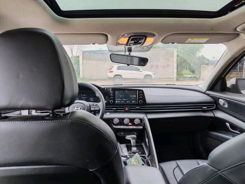 武汉24年现代伊兰特6