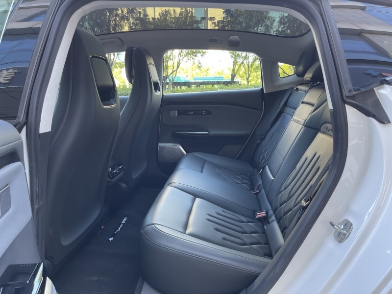 济宁24年传祺昊铂GT4